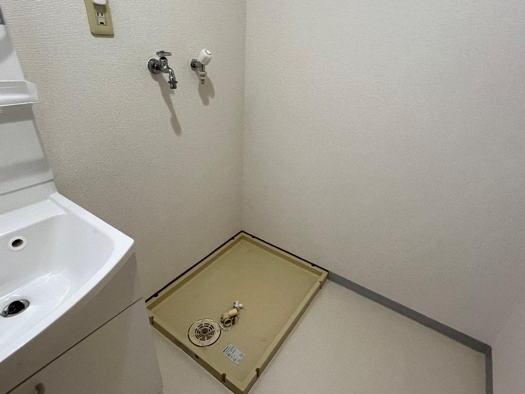 拡大写真:ヒルズ池場 3階3Dの洗濯機置場