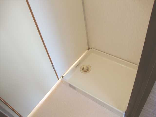 拡大写真:H.C.BLD 4階4Aの洗濯機置場