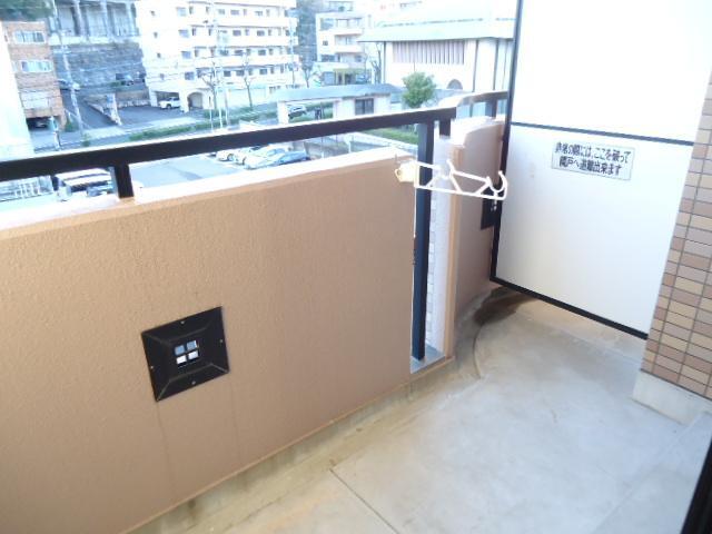 拡大写真:シェーン八事山 3Fのベランダ(イメージ)