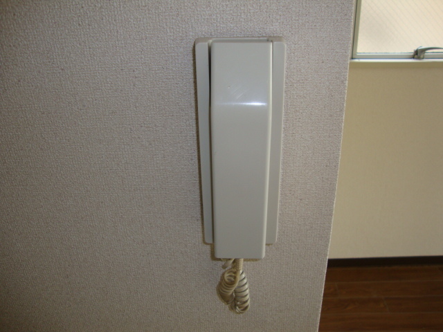 拡大写真:名古屋市天白区元八事5丁目 2階207のインターホン