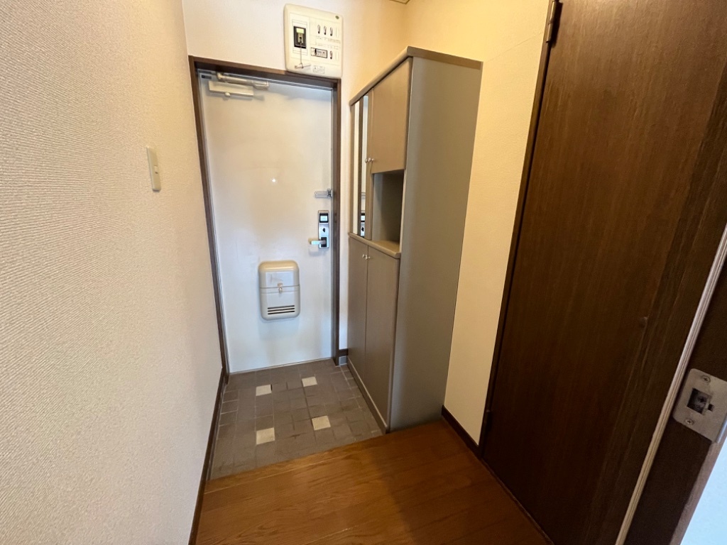 拡大写真:サンビレッジ28 2階206の玄関