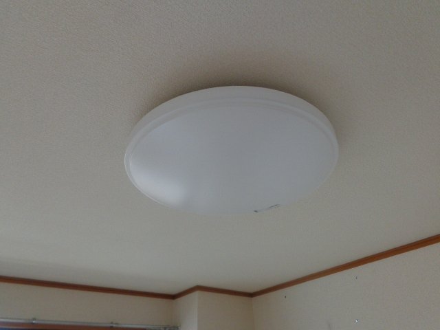 拡大写真:ウィン・ベルⅠ 3階301のLED照明