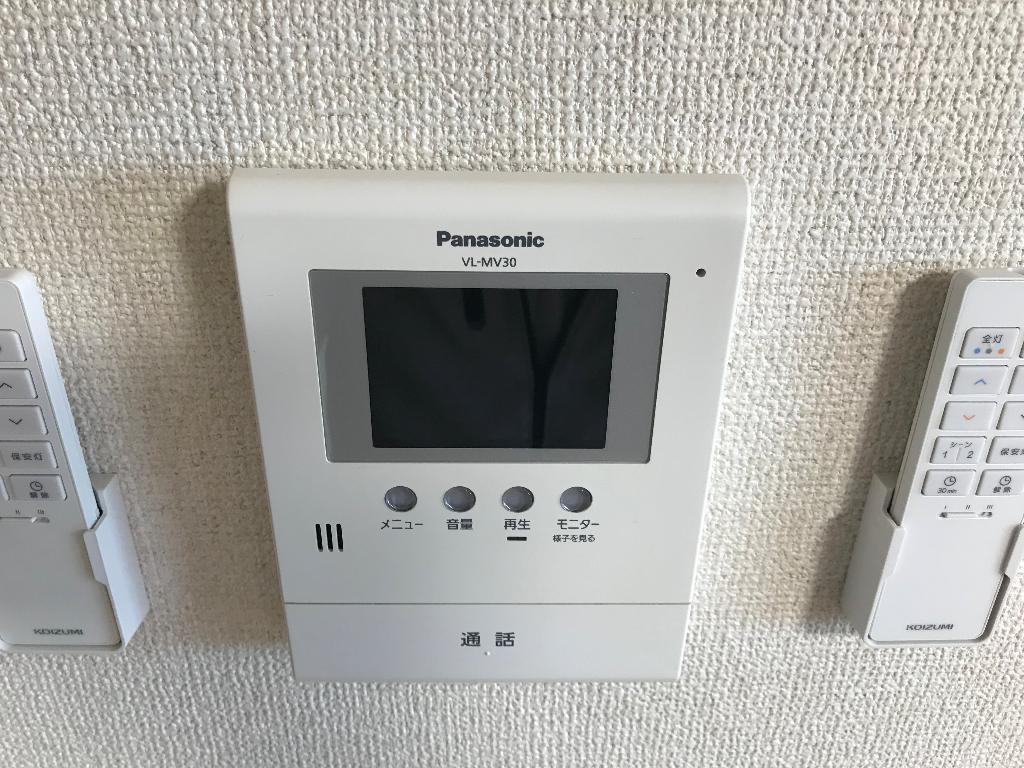 拡大写真:ピュア エクセル 3階301のカメラ付インターホン