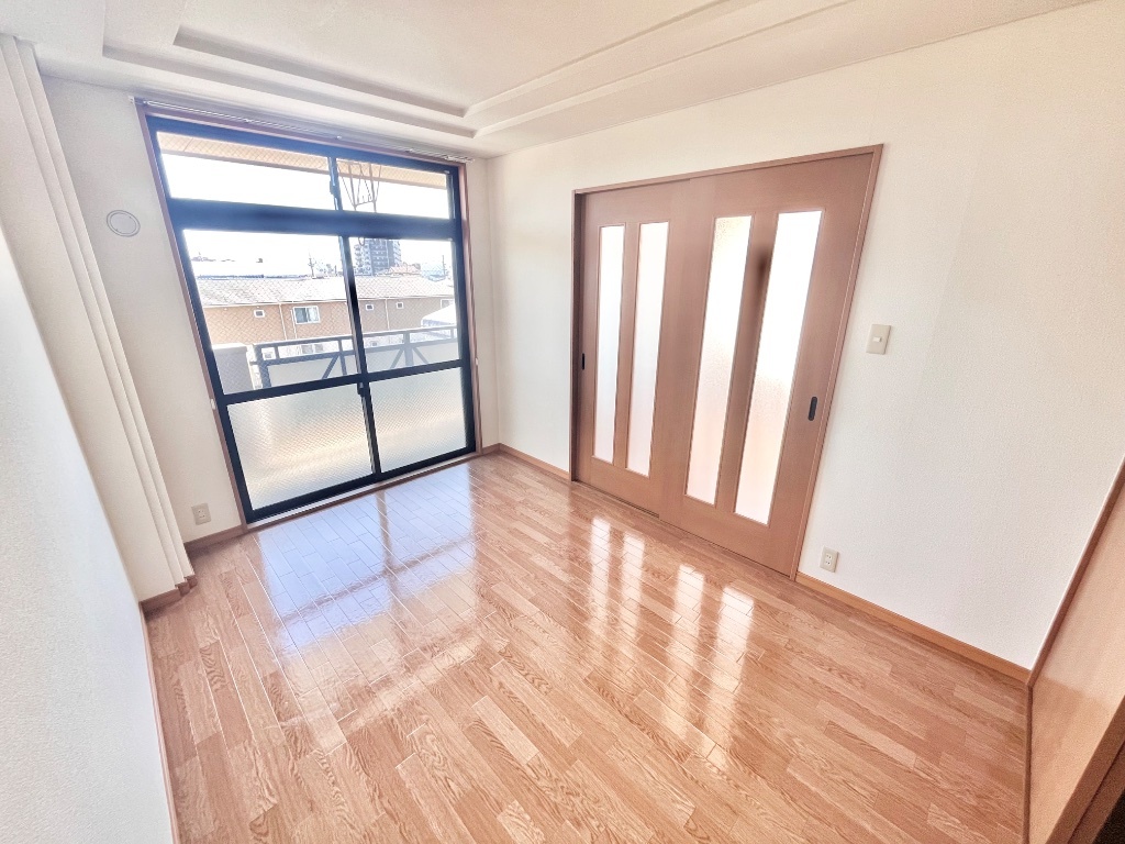 拡大写真:ハイレジデンス 3階303の玄関