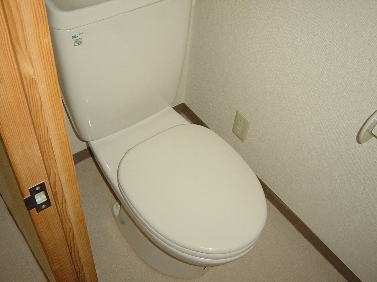 拡大写真:PICO HOUSE A 3階302のトイレ