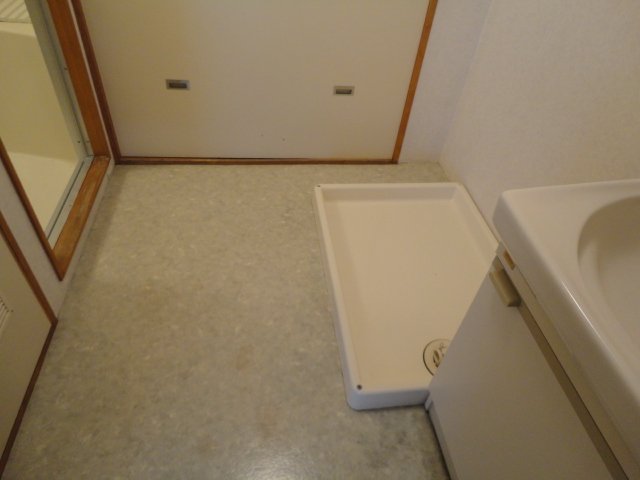 拡大写真:マイン96 1階205の脱衣所