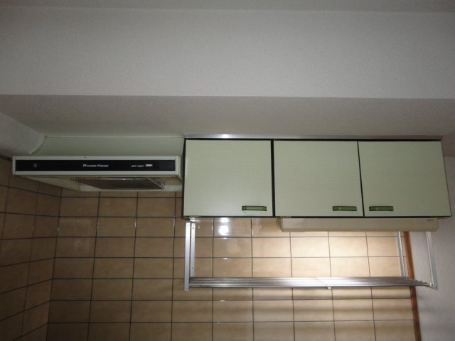 拡大写真:マイン96 1階205の吊戸棚
