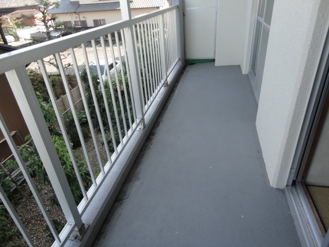 拡大写真:マイン96 1階205のベランダ