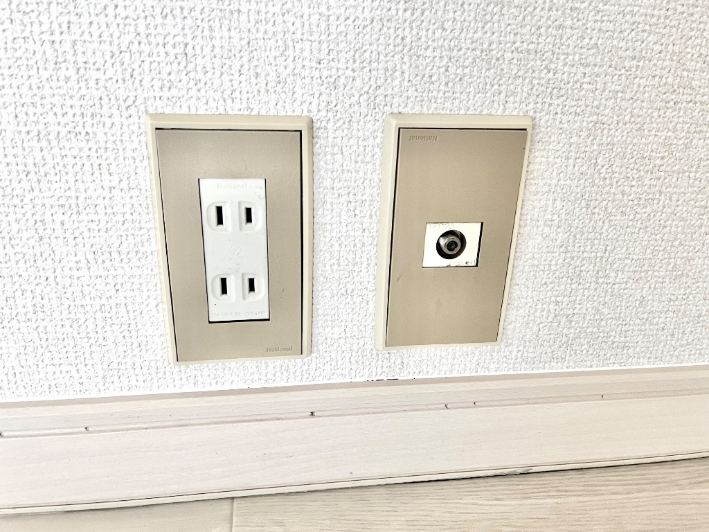拡大写真:ハイツ後藤B 2階202のコンセント