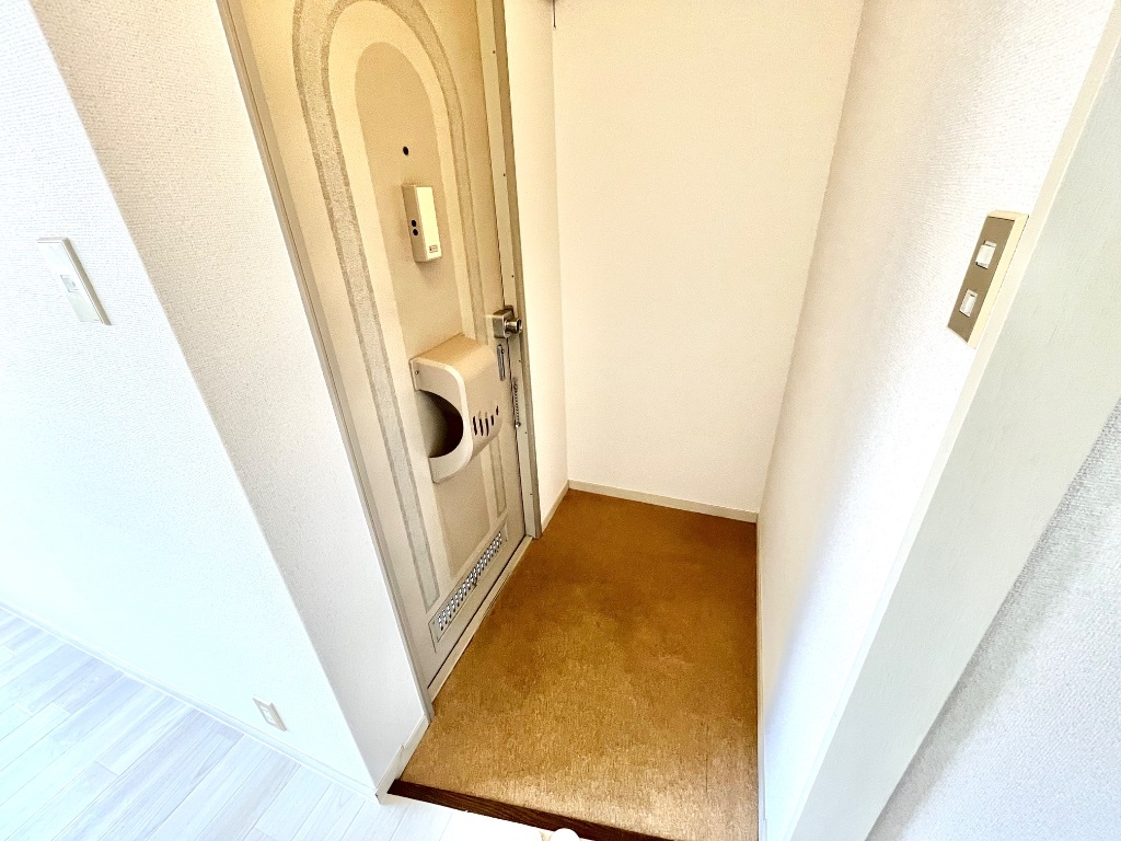 拡大写真:ハイツ後藤B 2階202の玄関