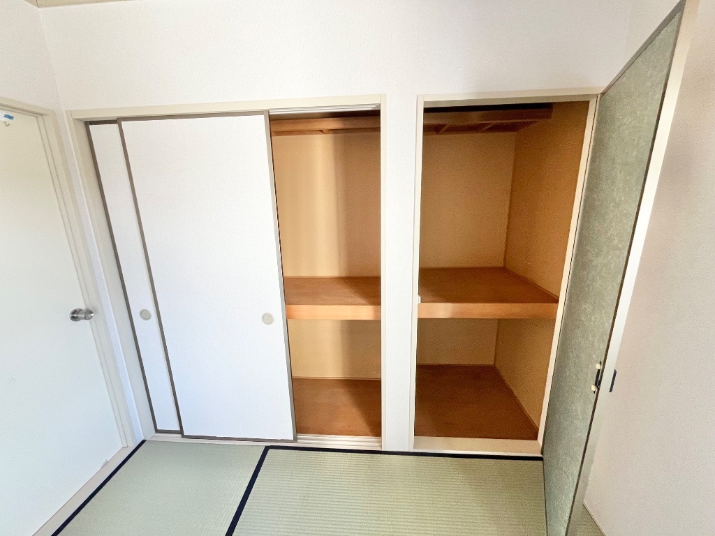 拡大写真:ハイツ後藤B 2階202の押入