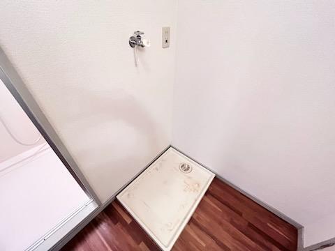 拡大写真:イーストオブパーク黒田 1階00102の洗濯機置場
