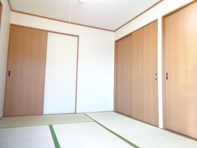 拡大写真:フェアーブリーズ 1階105の和室