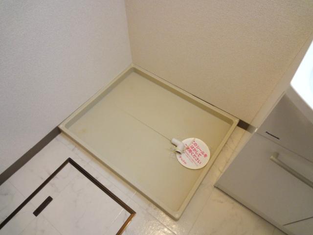 拡大写真:BEAM 1階103の室内洗濯機置場