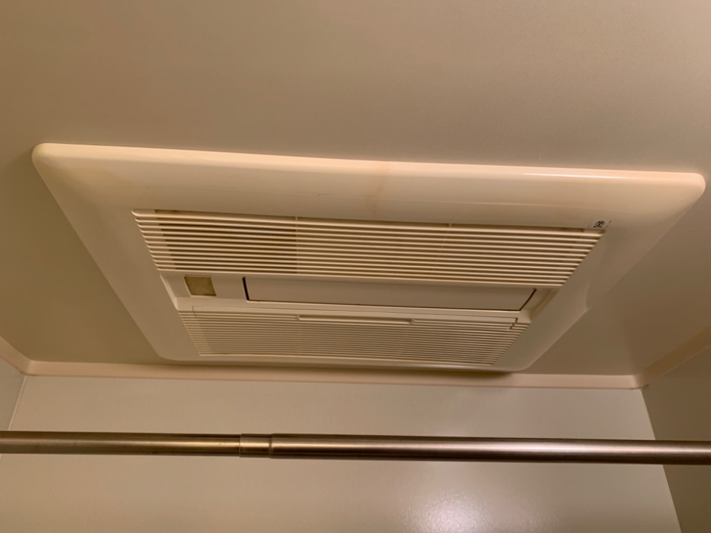 拡大写真:エクセレント,ON 1階103の浴室乾燥機