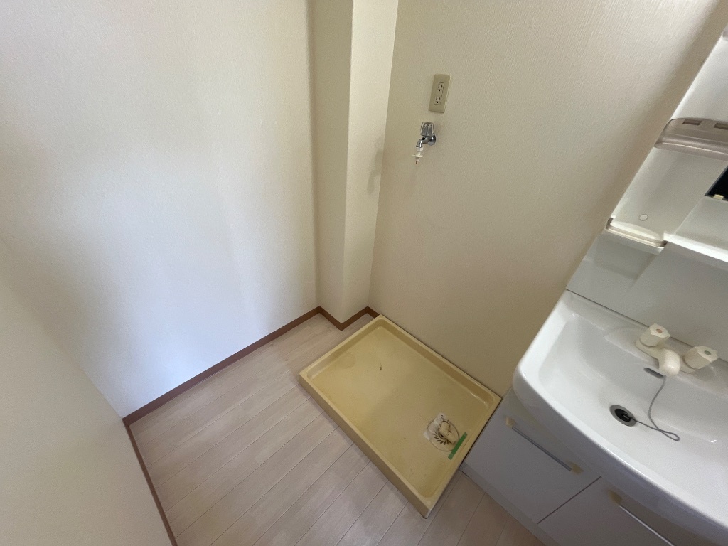 拡大写真:マンション雅 2階203の洗濯機置場