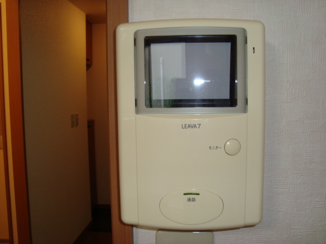 拡大写真:シェラトン 1階102のカメラ付インターホン