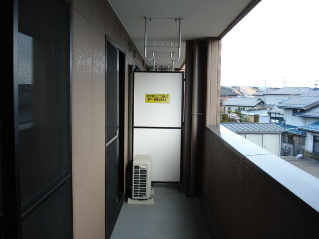 拡大写真:クオリティー・ハイムS 2階201のバルコニー