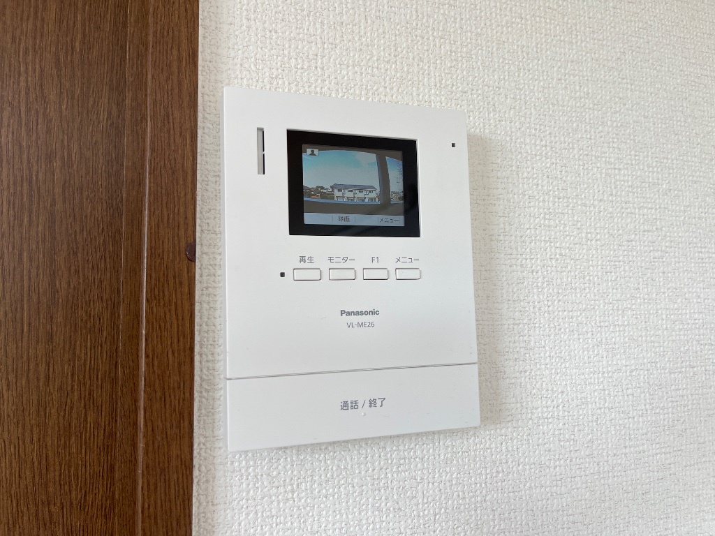 拡大写真:ホワイトガーデン 2階207のカメラ付インターホン