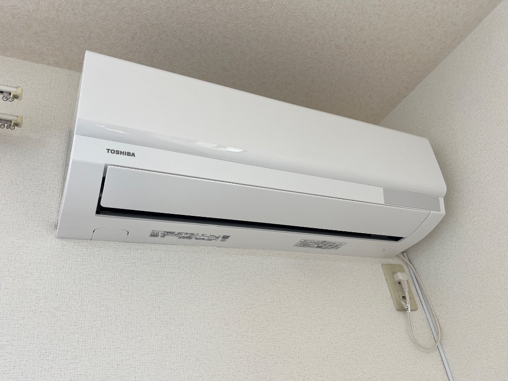 拡大写真:ホワイトガーデン 2階207のエアコン