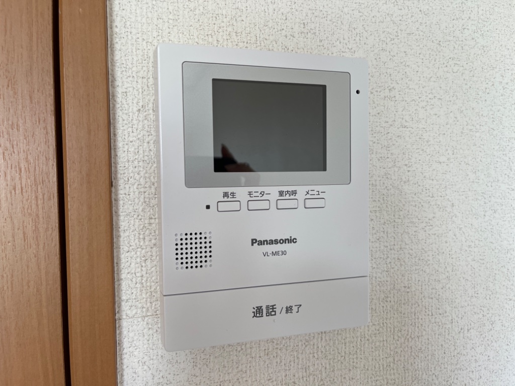拡大写真:セジュール川部Ⅱ 1階102のカメラ付インターホン