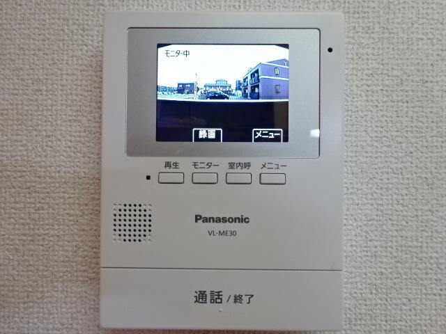 拡大写真:グランチェスタ 1階105のカメラ付インターホン