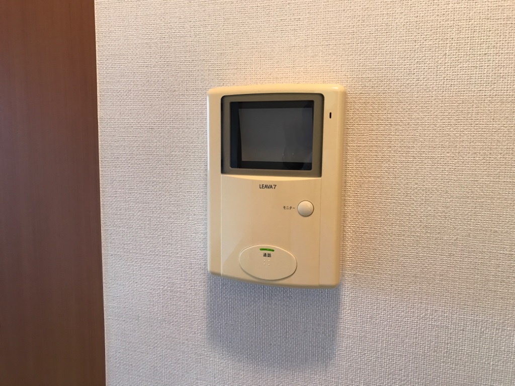 拡大写真:ヴィンテージ 2階203のカメラ付インターホン