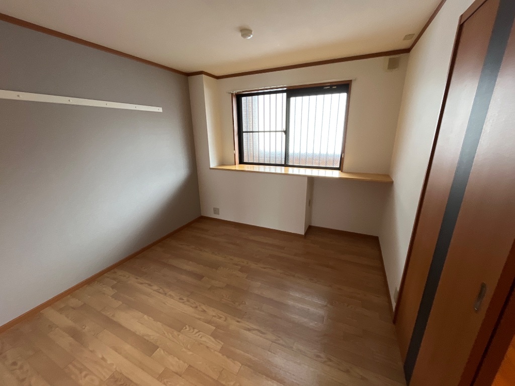 拡大写真:コーポ花の樹 2階203の洋室