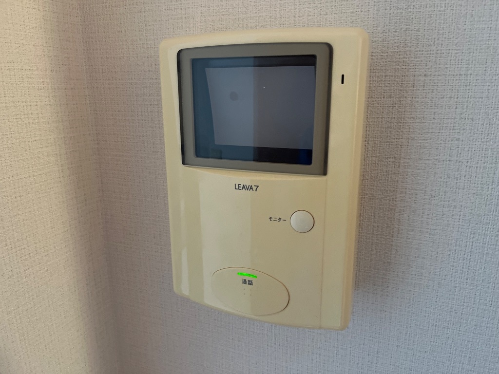 拡大写真:コーポ花の樹 2階203のカメラ付インターホン