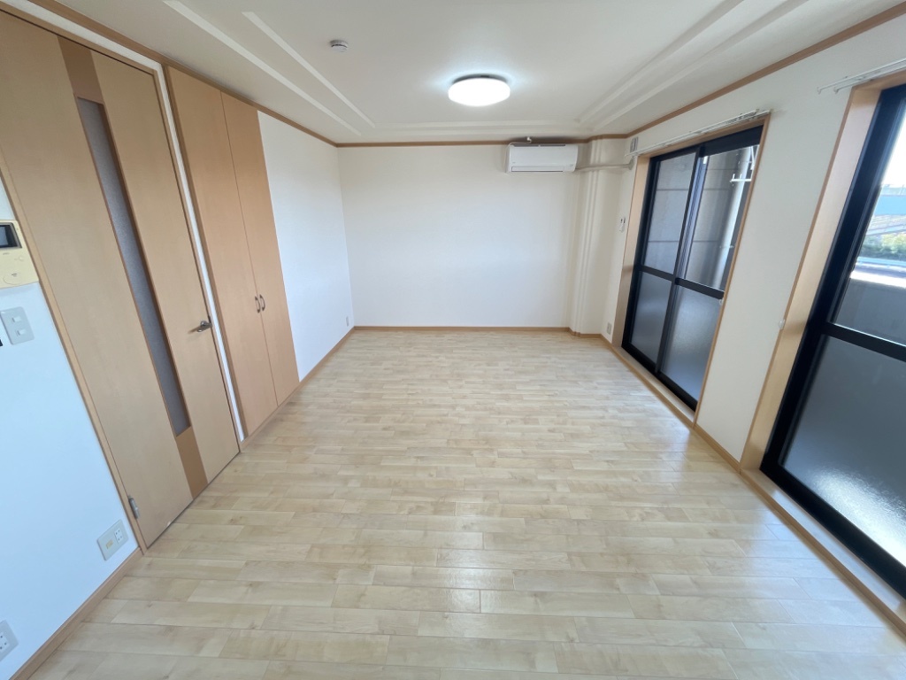 拡大写真:フィットタウンK(Fit town.K) 2階201のリビング