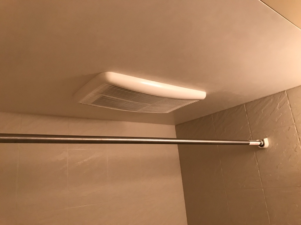 拡大写真:ハーフバレーⅡ 1階101の浴室乾燥機