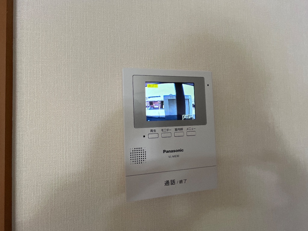 拡大写真:アクアビュー 1階101のカメラ付インターホン