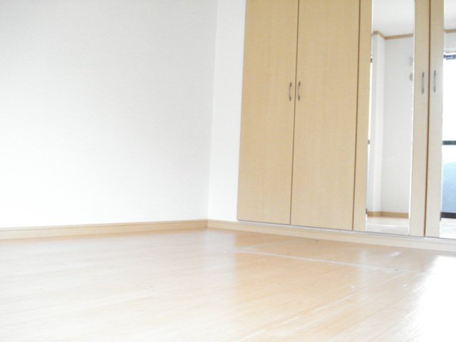 拡大写真:DearCoatNOAnoaⅢ 2階201の洋室