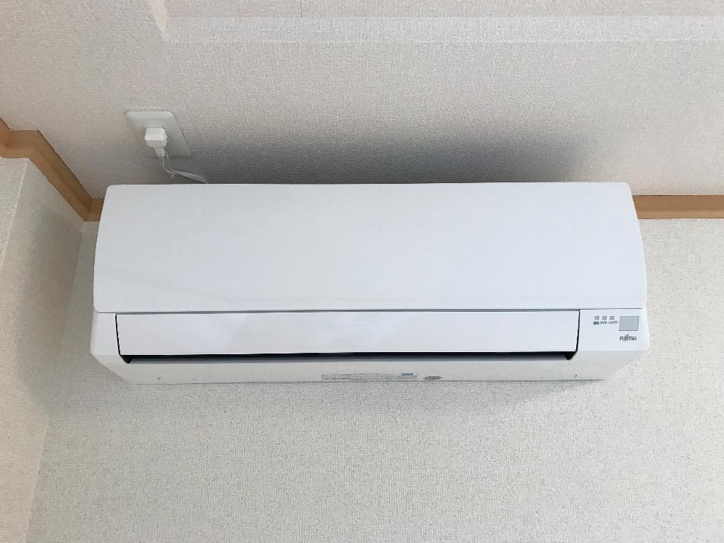 拡大写真:ルミナスガーデン 2階202のエアコン