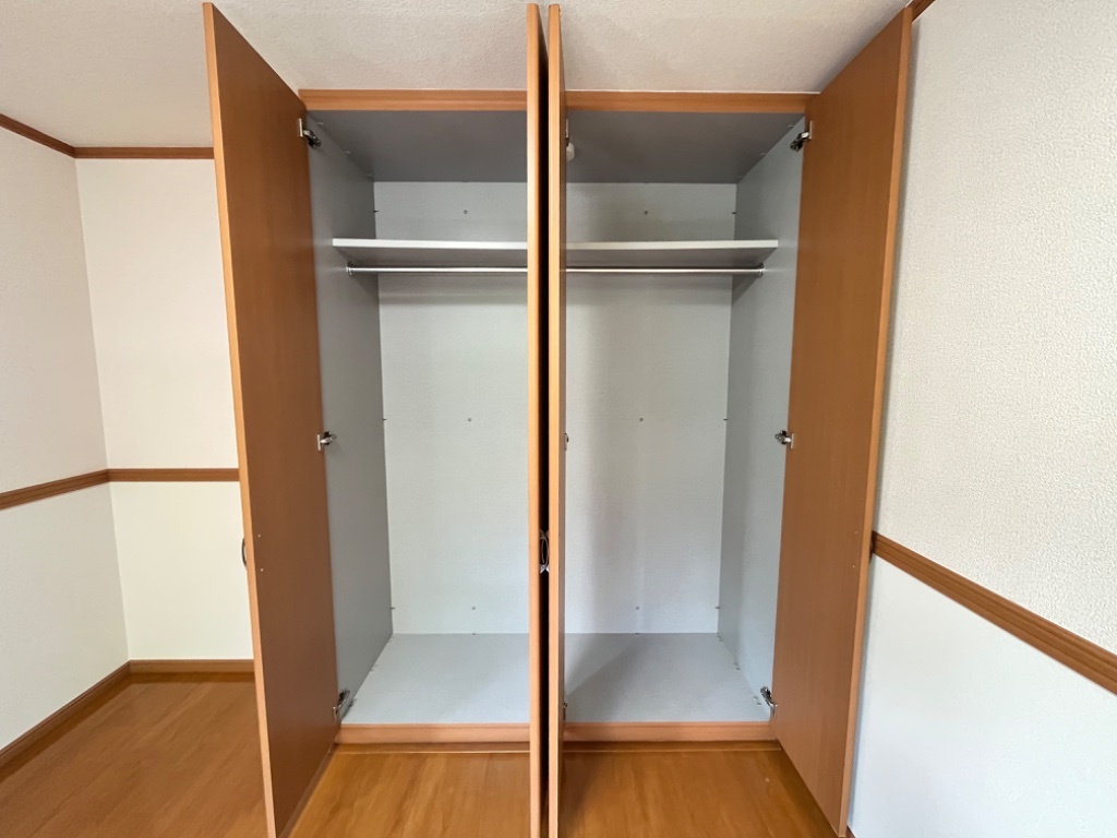 拡大写真:ディア フレンド KOIZUMI 3階306のクローゼット