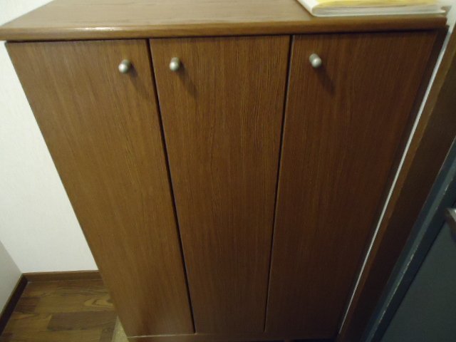 拡大写真:プリムローズ 1階103の下駄箱