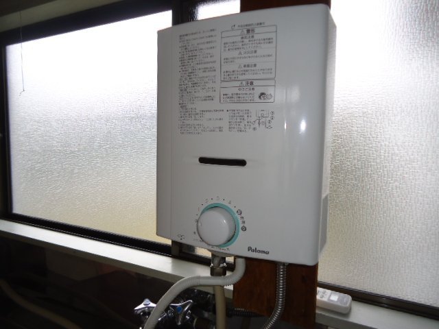 拡大写真:コーポ落合2 2階203の給湯