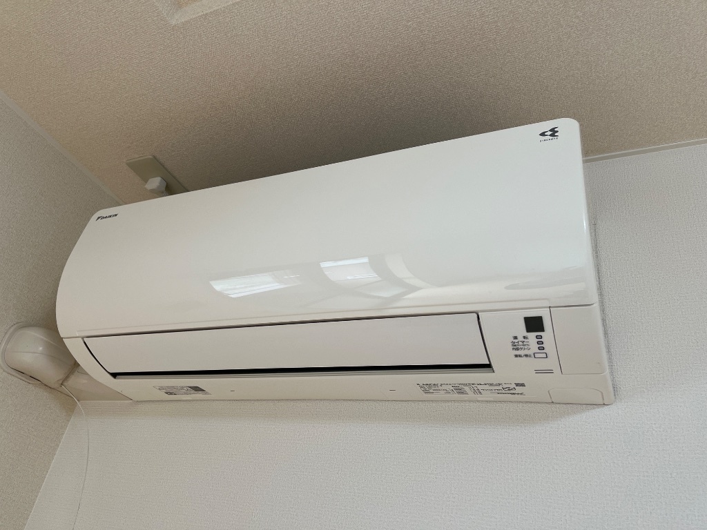 拡大写真:ルミナスハイム羽浦Ⅱ 1階102のエアコン