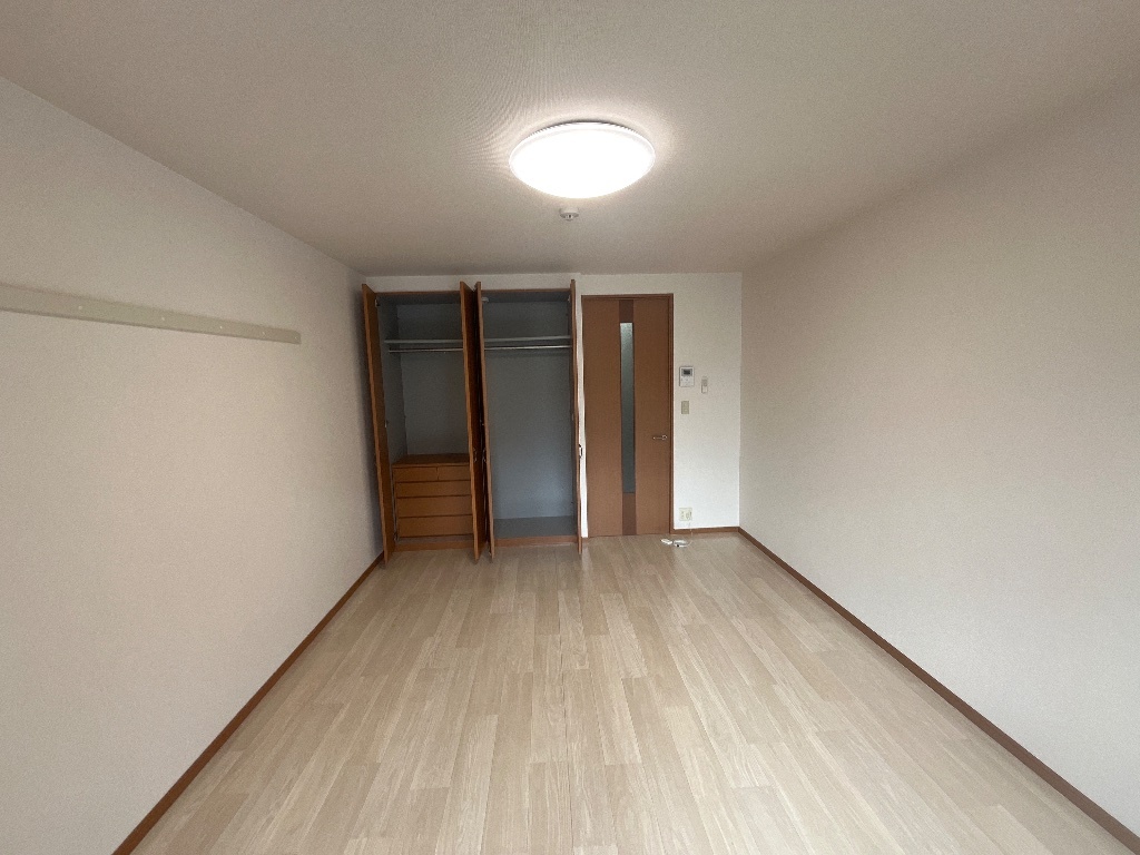 拡大写真:ピュアリーフ 1階102の室内