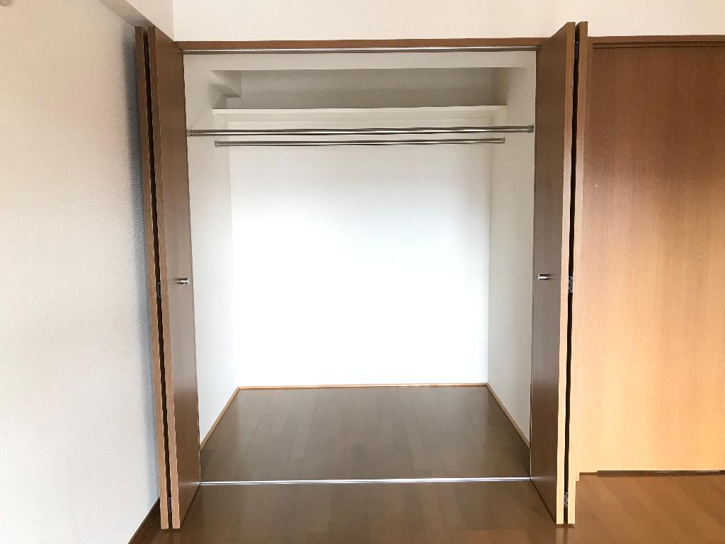 拡大写真:ハピネ音聞山 3階301のクローゼット