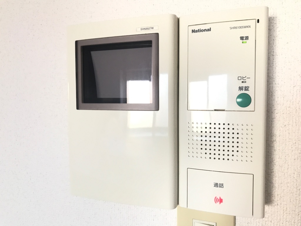 拡大写真:ハピネ音聞山 3階301のカメラ付インターホン