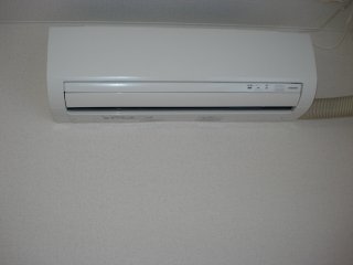 拡大写真:エスポアハイツ M 2階205のエアコン