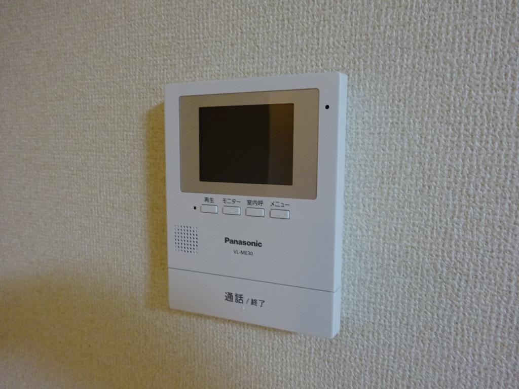 拡大写真:グッドラック 1階105のカメラ付インターホン