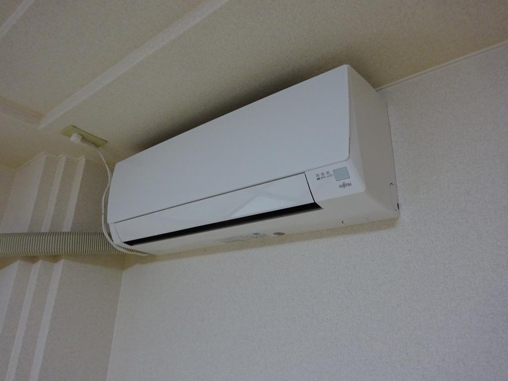 拡大写真:グッドラック 1階105のエアコン
