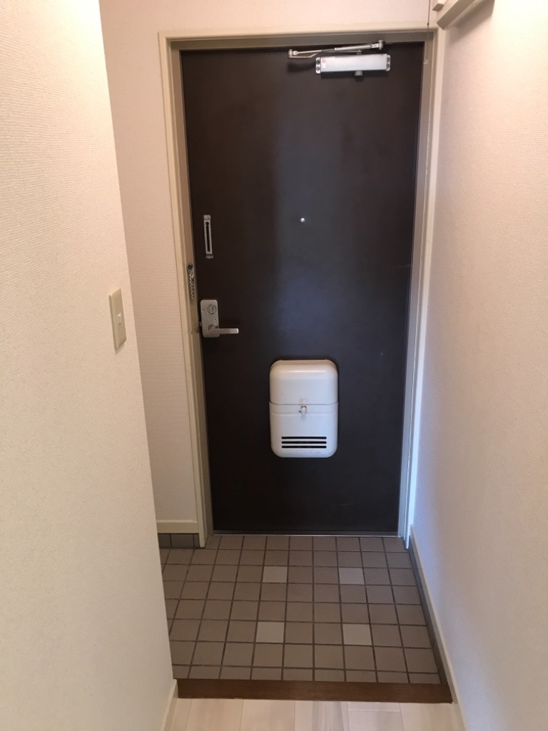 拡大写真：セフティ上坂 3階302の玄関