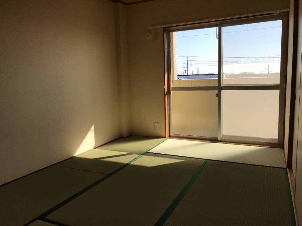 拡大写真：セフティ上坂 3階302の和室
