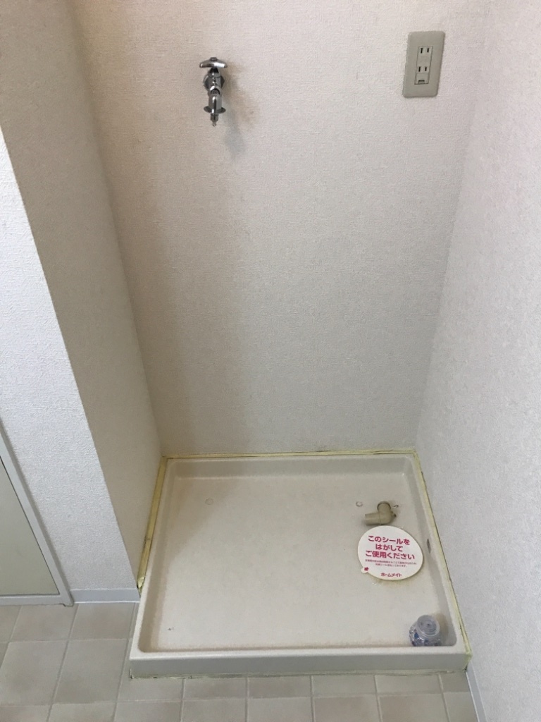 拡大写真：セフティ上坂 3階302の洗濯機置場