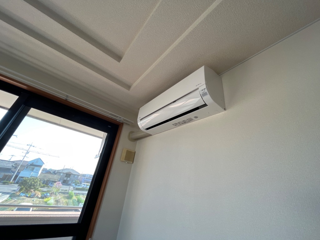 拡大写真:オータム めぐみ 2階201のエアコン