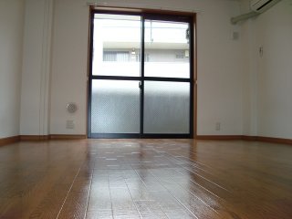 拡大写真:パレス ローリエ 2階202の洋室