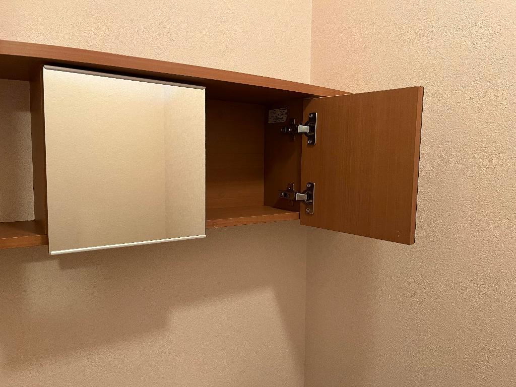 拡大写真:アイフレンド・Kiss 1階102のトイレ収納
